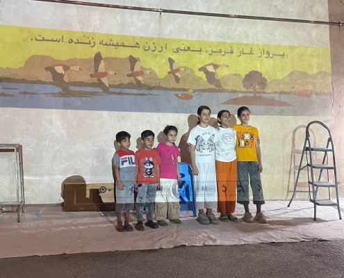 نقاشی دیواری دشت ارژن